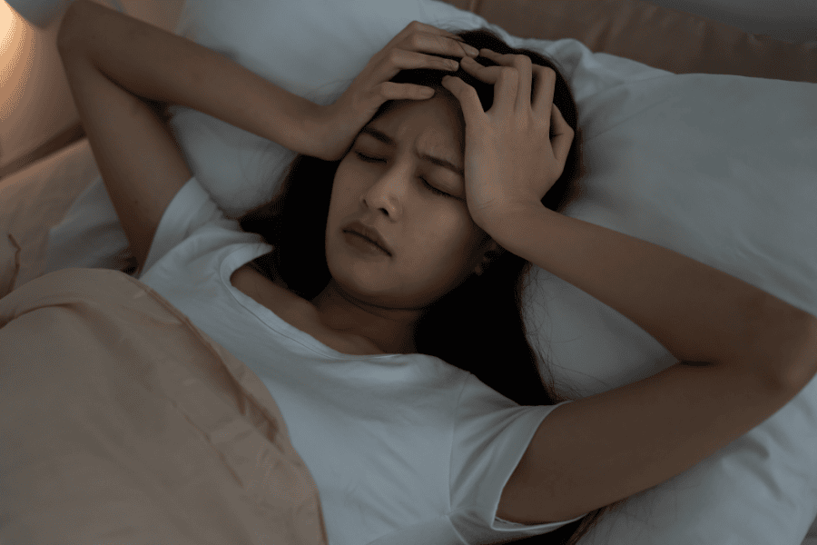 Ngủ không đủ giấc khiến da không đủ thời gian phục hồi