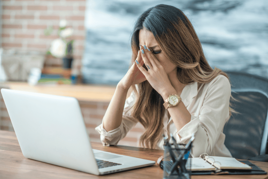 Thói quen sinh hoạt không lành mạnh, thường xuyên stress dẫn đến hình thành râu rồng