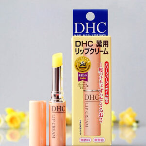 Dòng son của DHC Lip Cream có lớp vỏ màu cam sữa, cầm chắc tay. Thỏi son màu vàng nhạt, cầm chắc tay.