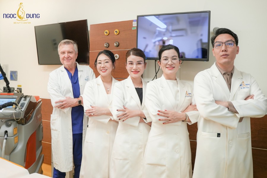 Điêu khắc chân mày: Phun xăm thẩm mỹ nét đẹp tự nhiên 21 Thẩm mỹ viện Ngọc Dung có đội ngũ bác sĩ, chuyên viên hàng đầu