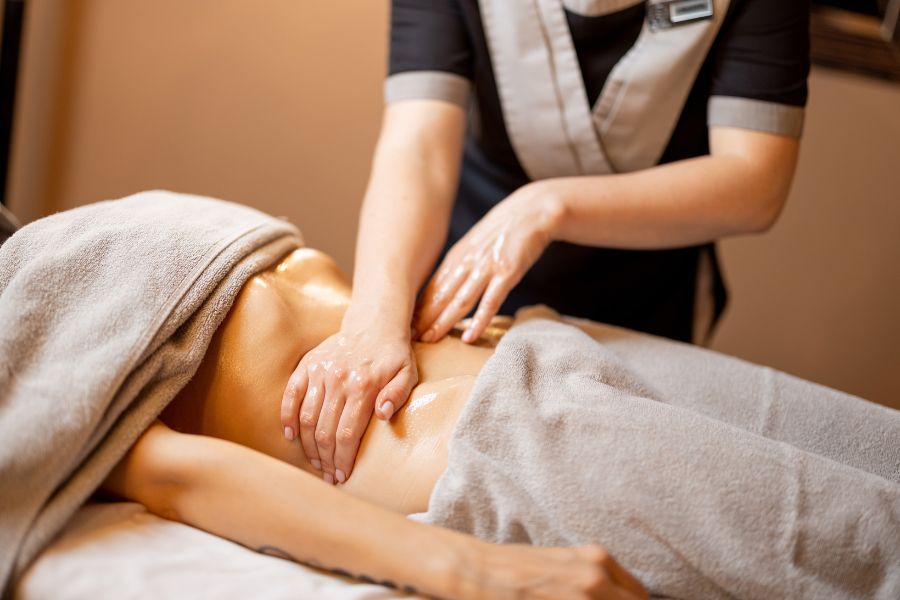 Massage đúng cách sẽ giúp bạn giảm mỡ ở vùng bụng nhanh chóng