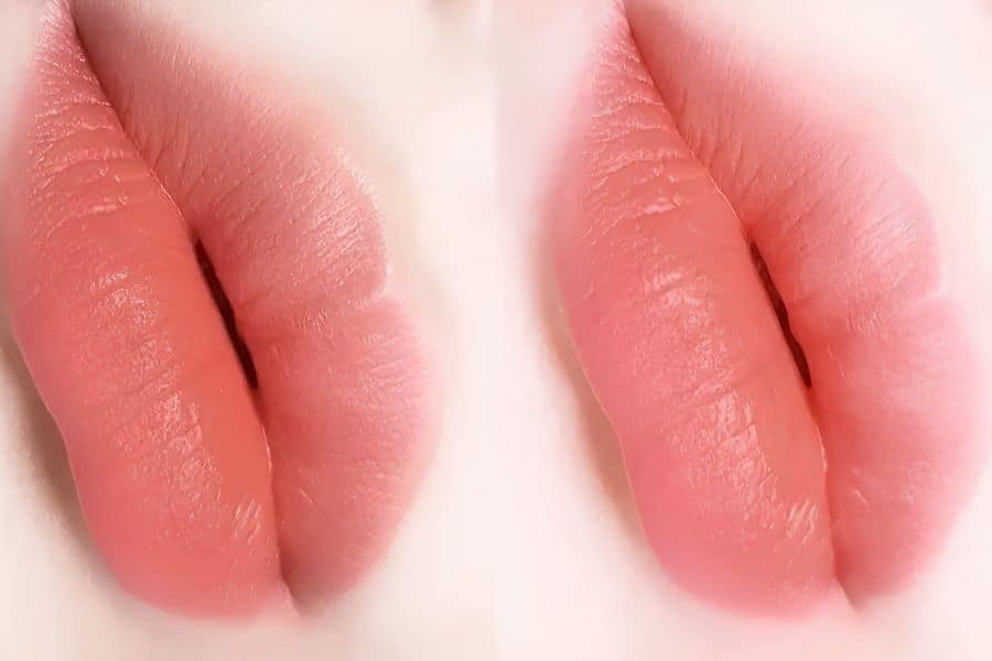 Màu hồng cam đào sau phun lên môi với sắc hồng pha cam pastel nhẹ