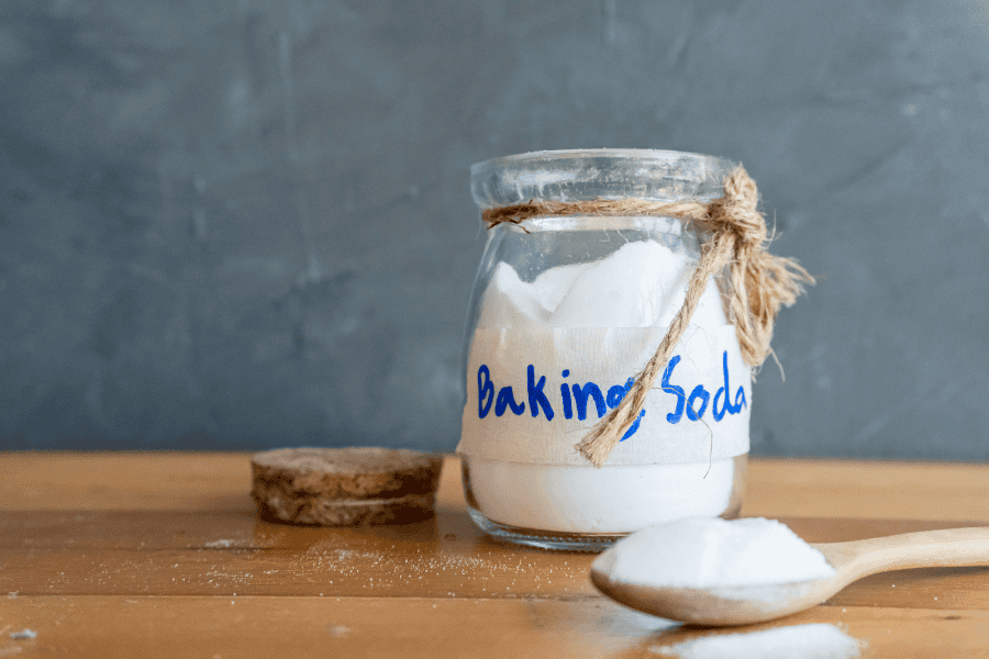 13+ cách trị thâm nách sau sinh cực hiệu quả cho mẹ bỉm 5 Baking soda (muối nở) có khả năng tẩy tế bào chết tự nhiên, trung hòa độ pH và làm sáng da hiệu quả