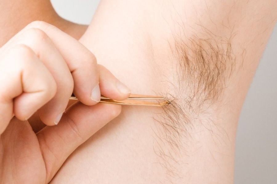 Cách triệt lông nách tại nhà và những giới hạn cần hiểu rõ 3 Dọn lông tại nhà chỉ làm sạch bề mặt lông