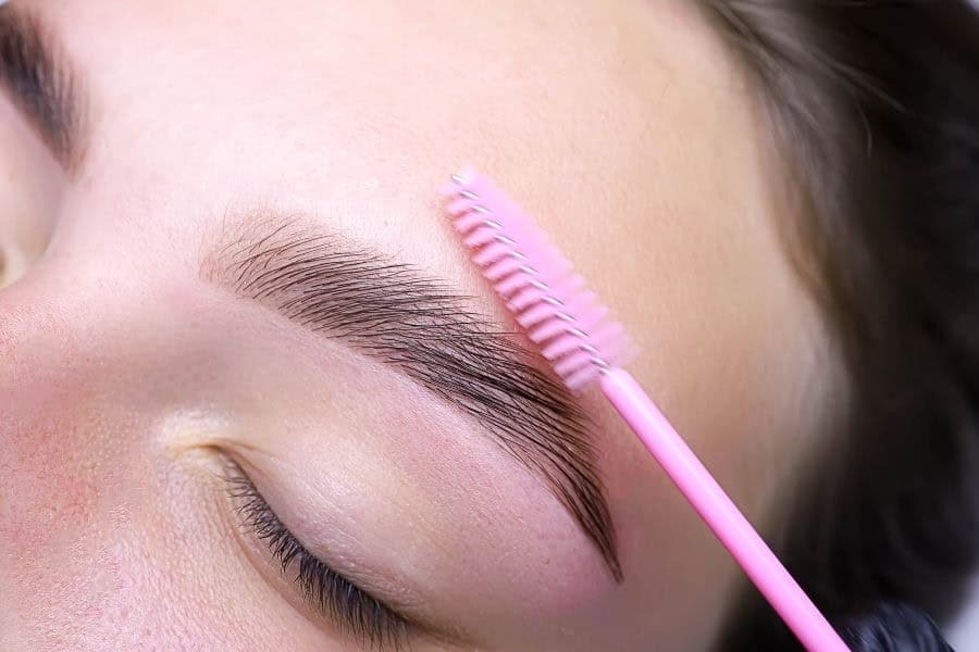 Hãy tuân thủ cách chăm sóc mày sau khi làm hairstrokes để có kết quả tốt nhất