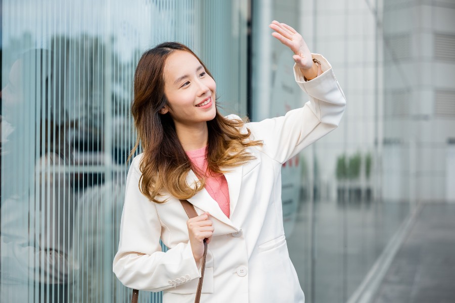 Hạn chế tiếp xúc với ánh nắng mặt trời sau khi triệt lông vĩnh viễn Hạn chế tiếp xúc với ánh nắng mặt trời sau khi triệt lông vĩnh viễn