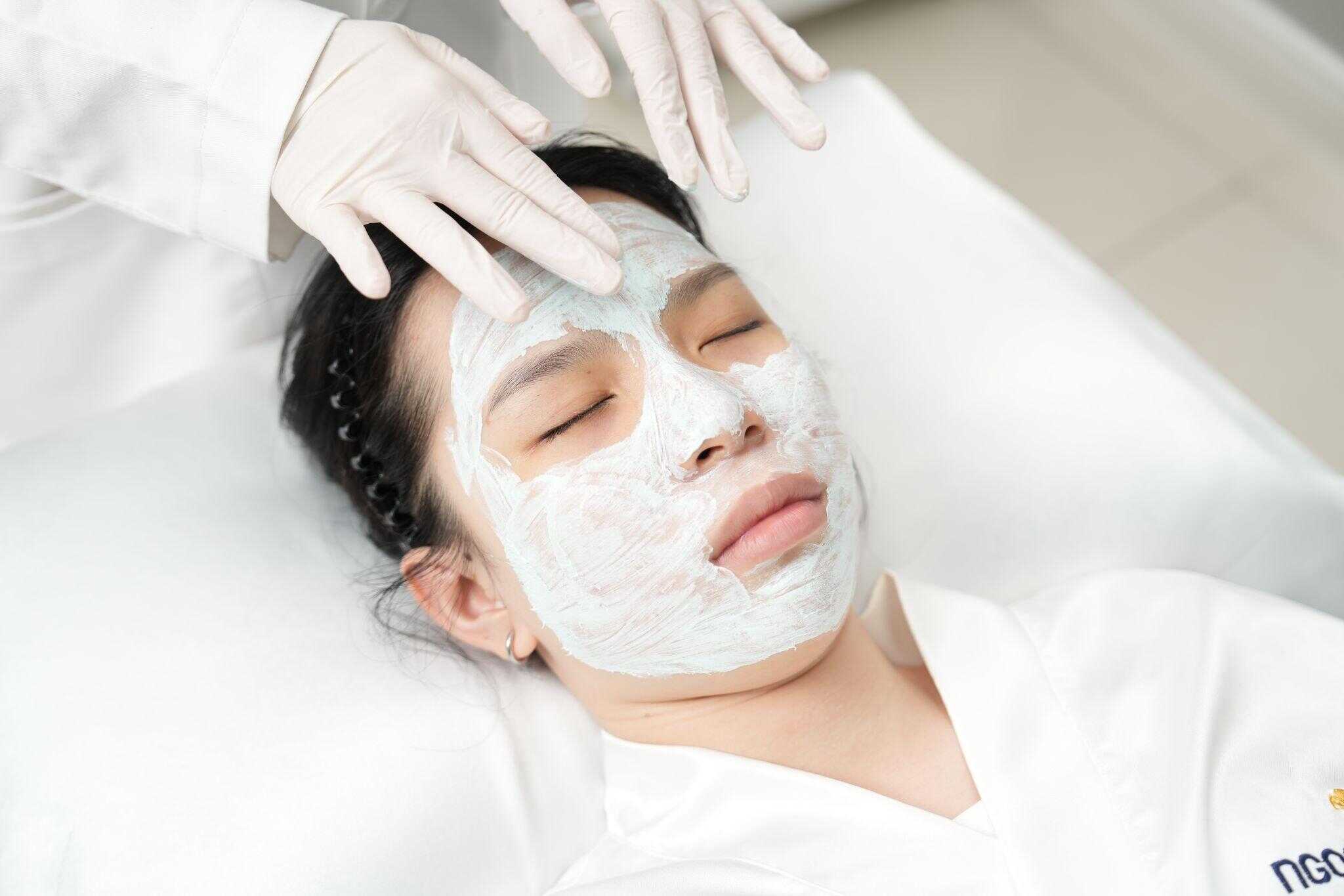 Phương pháp làm căng da mặt bằng công nghệ Cotra Plus tại TMV Ngọc Dung