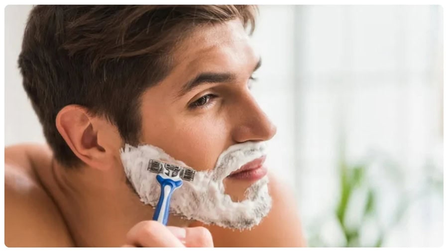 Triệt râu tại nhà đôi khi tiềm ẩn nhiều rủi ro