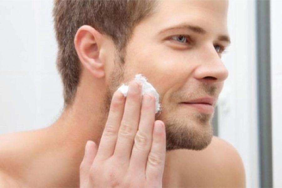 Triệt râu quai nón: Phương pháp, chi phí và lưu ý quan trọng 10 Tránh bôi những loại mỹ phẩm không rõ nguồn gốc