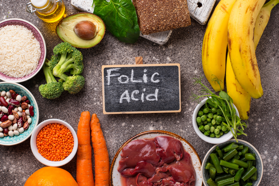 Acid Folic tham gia vào quá trình tạo máu để chữa lành vết thương và chống nhiễm trùng