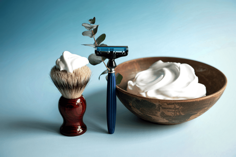 Cạo lông chân có sao không? Nên hay không nên cạo 11 Chuẩn bị dụng cụ trước khi cạo sẽ hạn chế tổn thương và giảm nguy cơ viêm lỗ chân lông