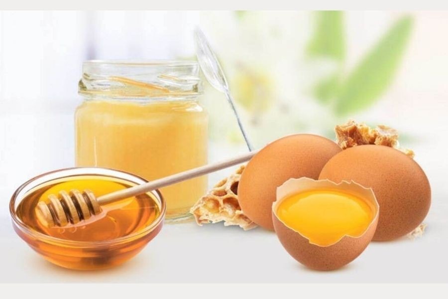 Thử ngay công thức dầu dừa, lòng trắng trứng và mật ong vừa giảm thâm mụn vừa dưỡng sáng da nhé