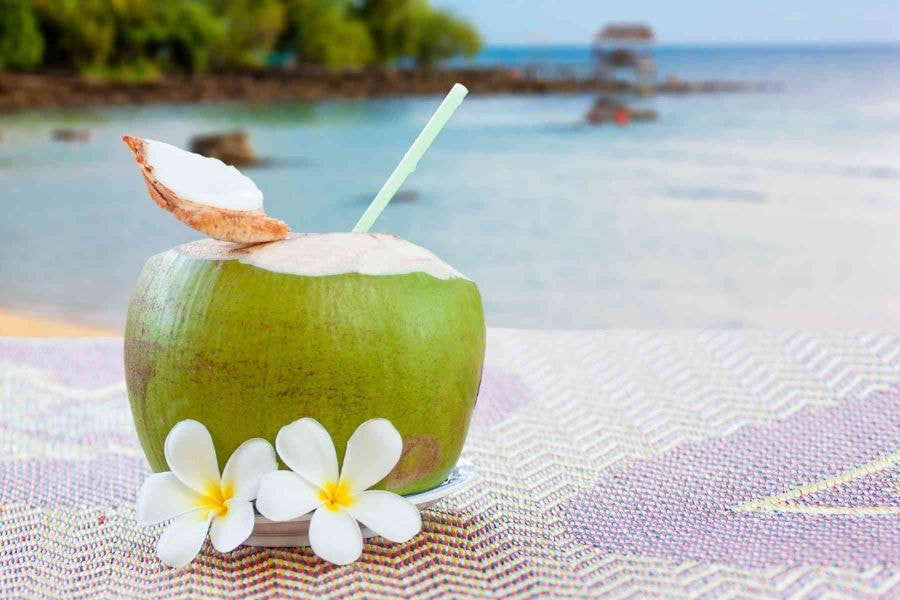Nước dừa có hàm lượng calo thấp có thể hỗ trợ giảm cân hiệu quả