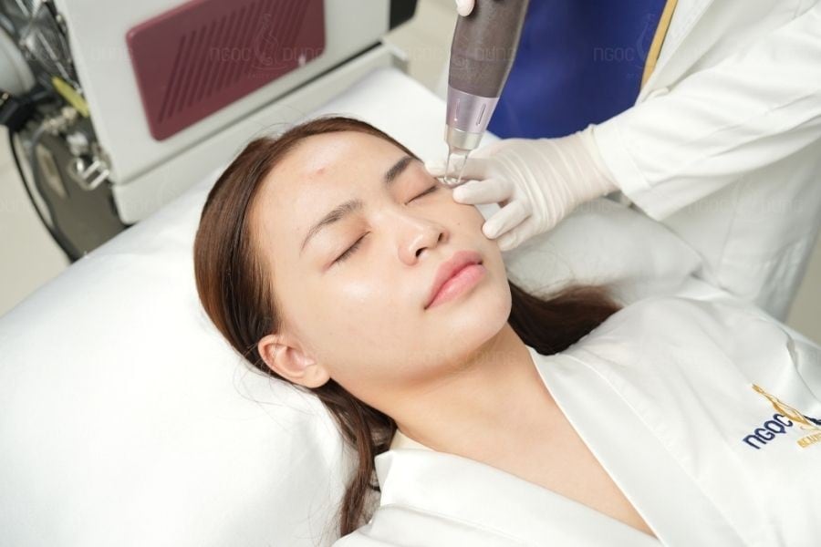 Nhiều khách hàng đánh giá cao dịch vụ điều trị sắc tố tại Ngọc Dung 