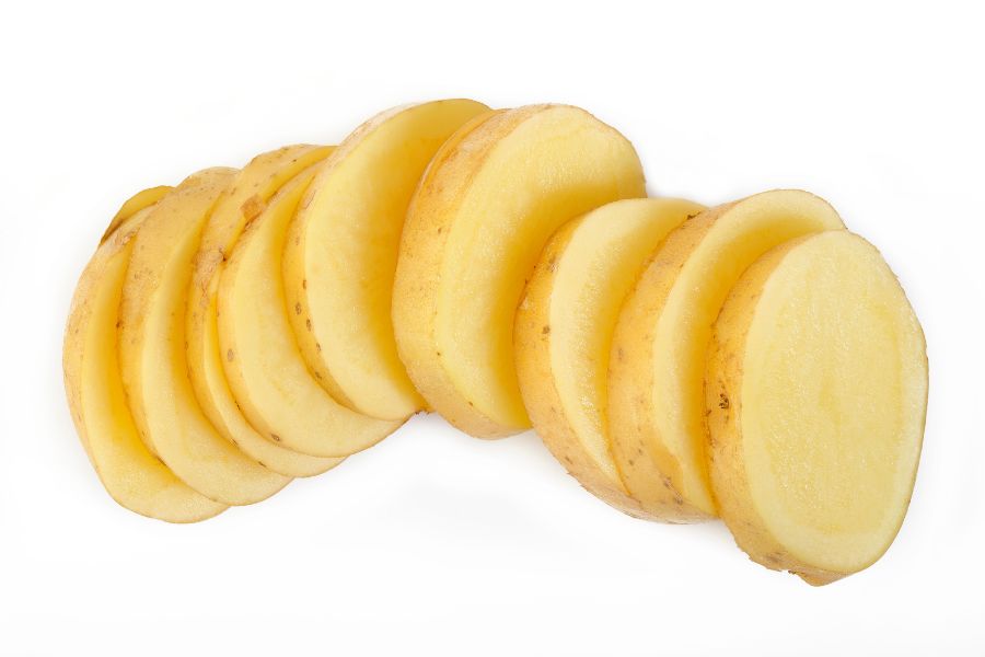 Làm mặt nạ khoai tây trị thâm mụn đơn giản tại nhà cho người bận rộn