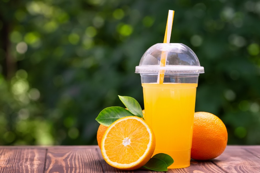 ăn cam giúp đẩy nhanh quá trình phục hồi môi sau phun