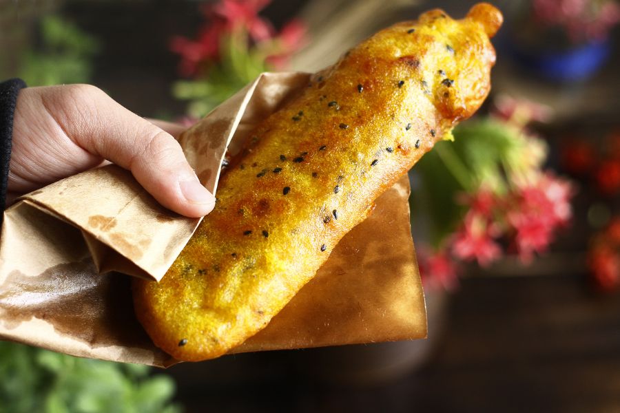 Chuối chiên cũng là món dễ gây nổi mụn