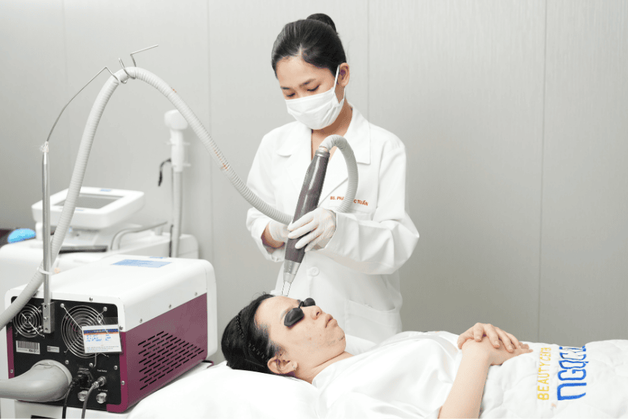 Trị đồi mồi xóa dấu thời gian