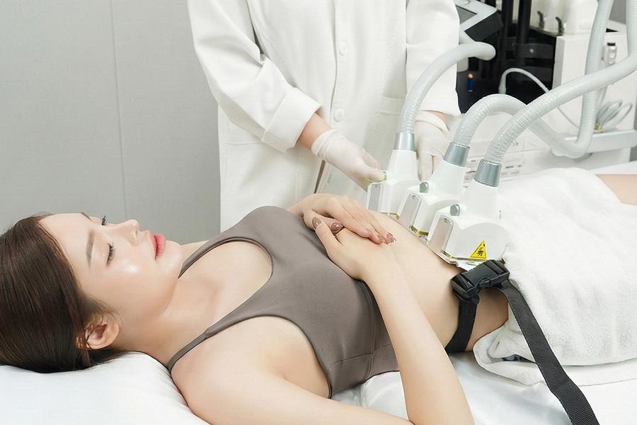 Điều trị rạn da bằng phương pháp dẫn truyền Protein tại TMV Ngọc Dung