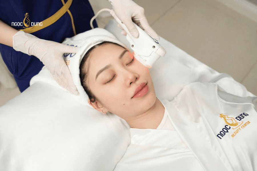 Laser cũng được Ngọc Dung ứng dụng trong điều trị da