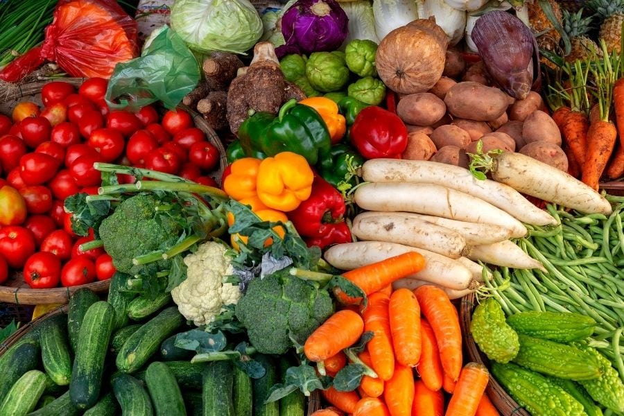 Rau củ là loại thực phẩm cần được bổ sung hằng ngày để nuôi dưỡng da khỏe mạnh, hạn chế tình trạng mụn