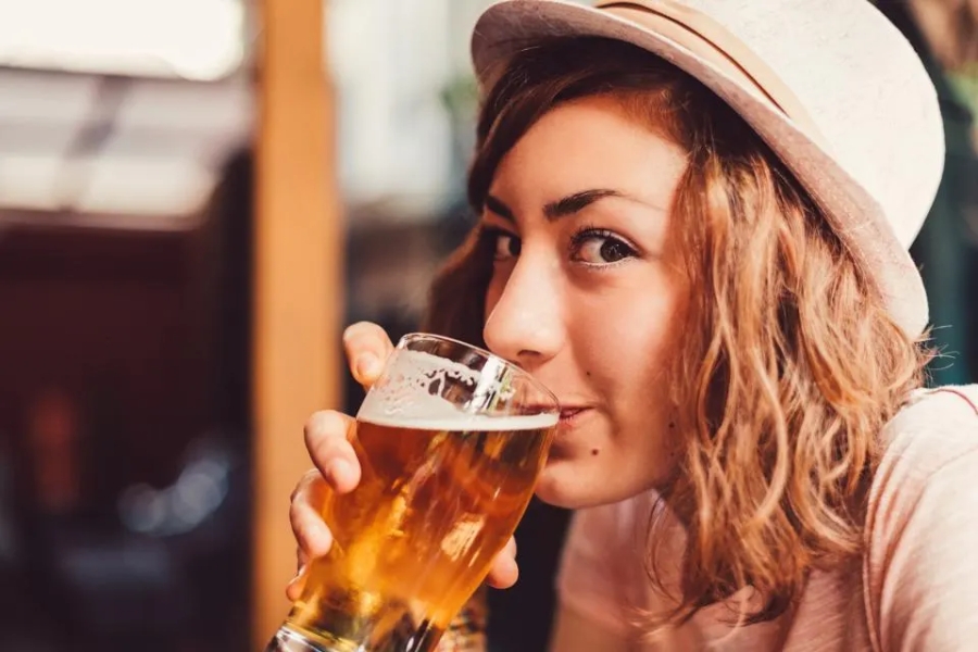 Uống bia làm suy giảm hệ miễn dịch