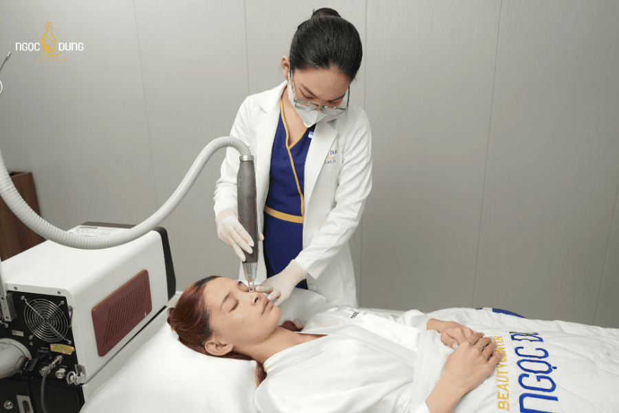 Chăm sóc và trẻ hóa vùng mắt bằng công nghệ cao tại TMV Ngọc Dung