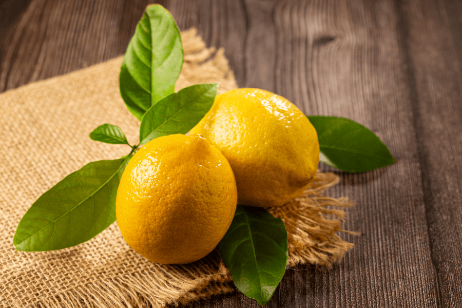 Chanh giúp loại bỏ tế bào chết, hỗ trợ cải thiện sắc tố thâm hiệu quả