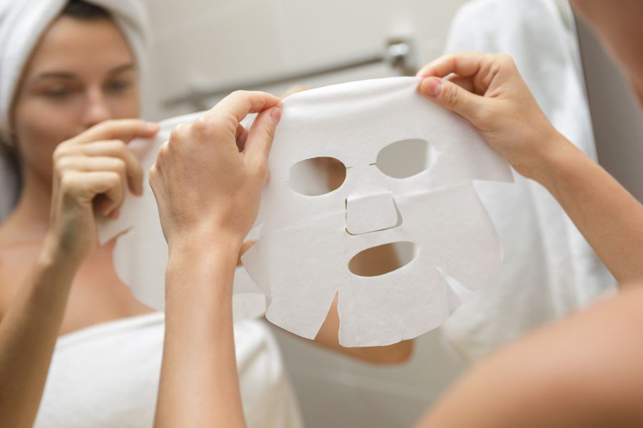 Nên đắp mặt nạ từ 15-20 phút để tránh kích ứng và làm khô da