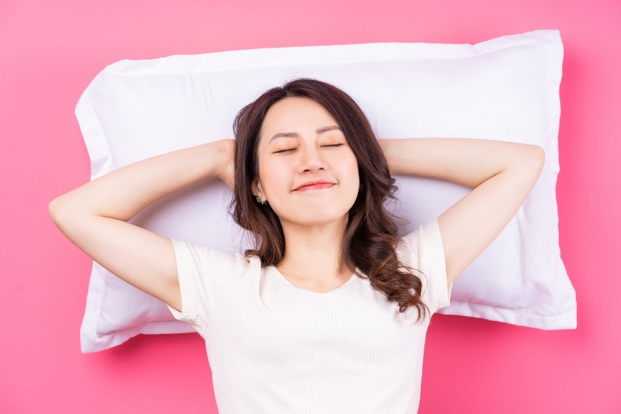 Duy trì thói quen ngủ nghỉ đủ giấc không chỉ mang lại vóc dáng đẹp mắt mà còn đảm bảo sức khỏe và giảm stress