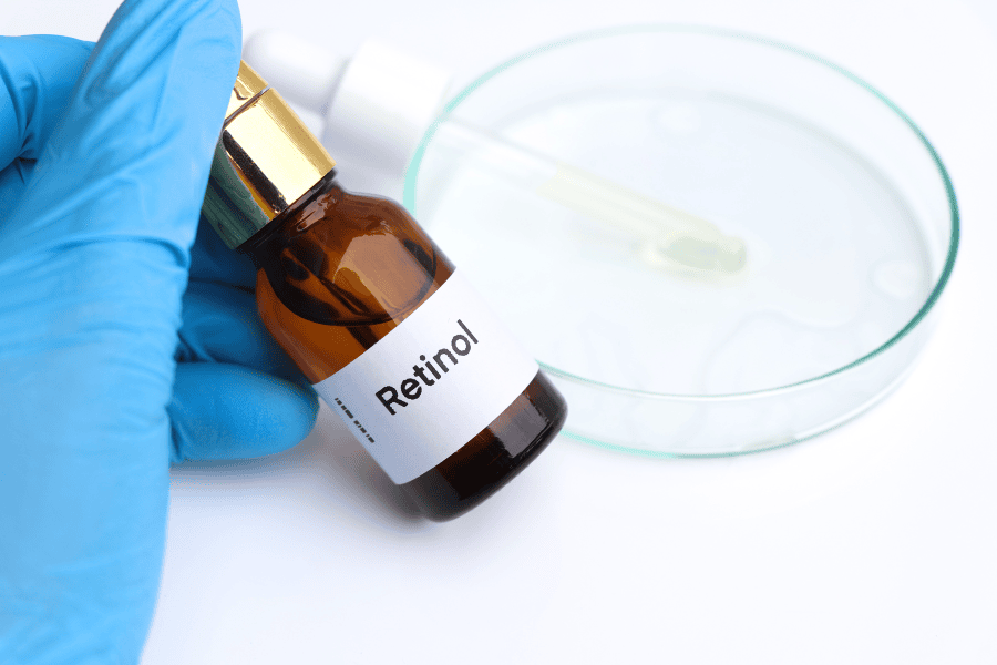 Ngưng toàn bộ các hoạt chất điều trị mạnh như Retinol, AHA, BHA