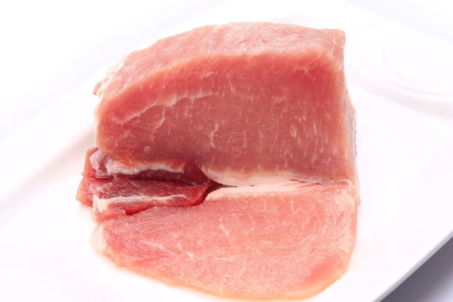 Thịt nạc heo là một nguồn thực phẩm ít calo hấp dẫn, giàu protein và có thể chế biến thành nhiều món ăn ngon