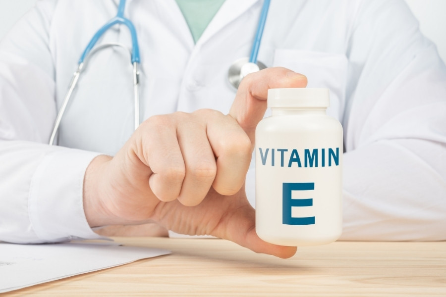 Sử dụng vitamin E theo liều lượng quy định