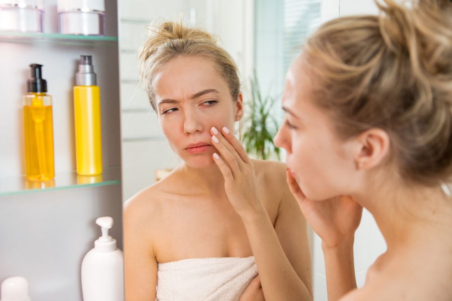 Làn da có thể bị kích ứng, dị ứng nếu lạm dụng mặt nạ dưỡng da quá nhiều lần trong tuần