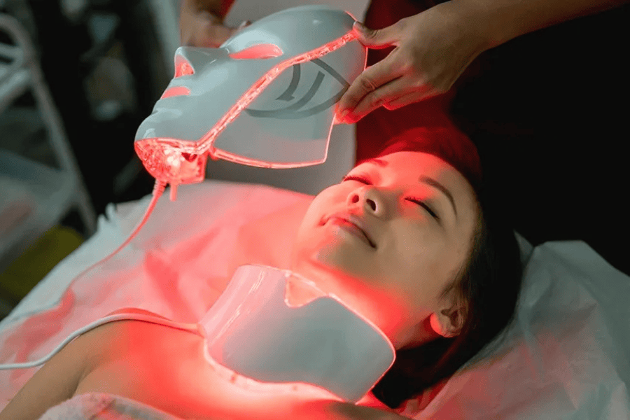 Ánh sáng sinh học hỗ trợ cải thiện các vấn đề trên da
