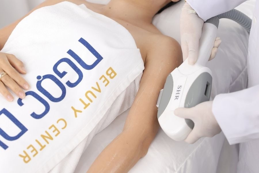 Triệt lông là giải pháp hiệu quả nhất giải quyết tình trạng con gái lông tay nhiều