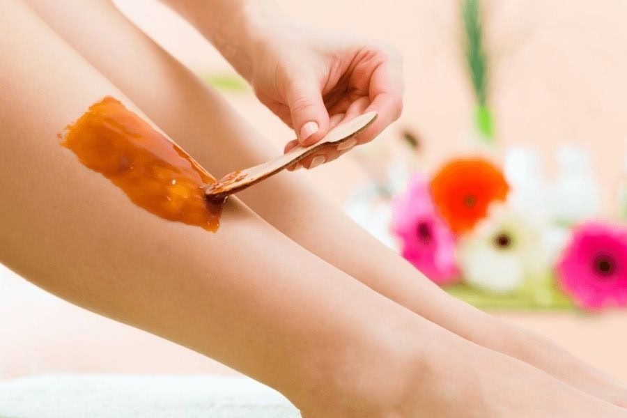 Cách làm sáp wax lông tại nhà dễ dàng, an toàn, hiệu quả 4 Tự wax lông tại nhà làm người thực hiện cảm thấy thoải mái hơn