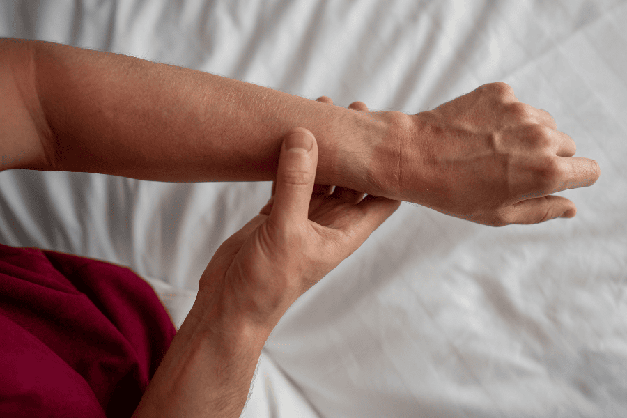 Không thể ức chế hoàn toàn sản xuất melanin 