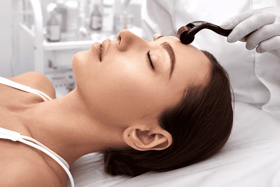 10 tác hại của lăn kim da mặt và cách phòng tránh tối ưu 3 Lăn kim không gây hại nếu được thực hiện bởi chuyên gia có chuyên môn và thiết bị đạt chuẩn