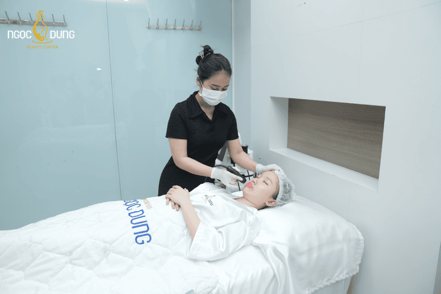 Kết quả phun hồng môi phụ thuộc nhiều vào tay nghề kỹ thuật viên, chất lượng mực phun và quy trình chăm sóc sau thực hiện.