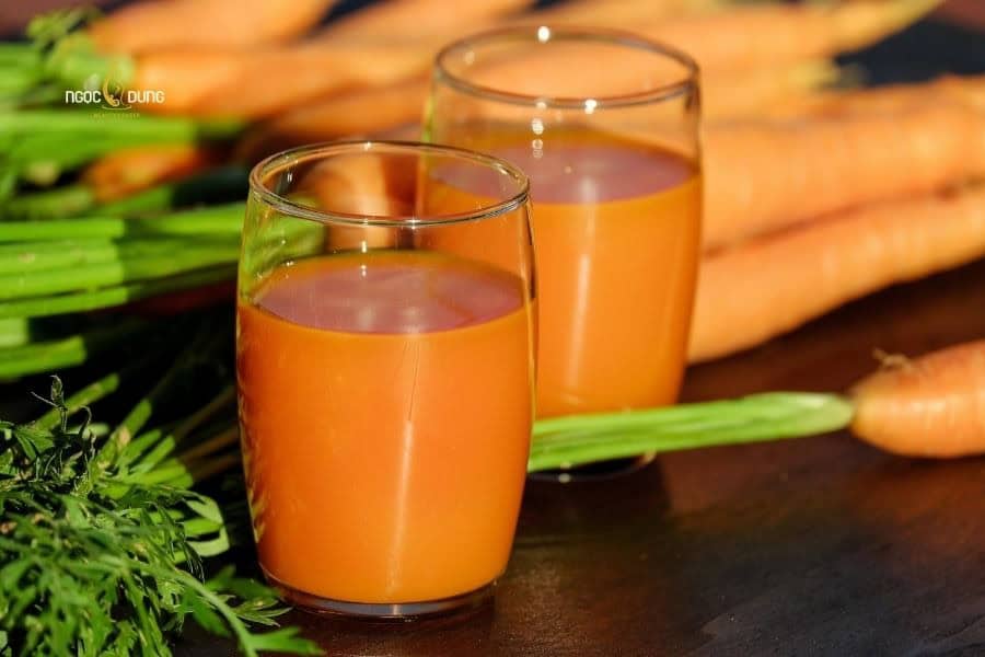 Các loại sinh tố đẹp da giúp chống lão hóa hiệu quả 9 Sinh tố cà rốt cũng là một trong các loại sinh tố ngon dẹp da được nhiều chị em yêu thích