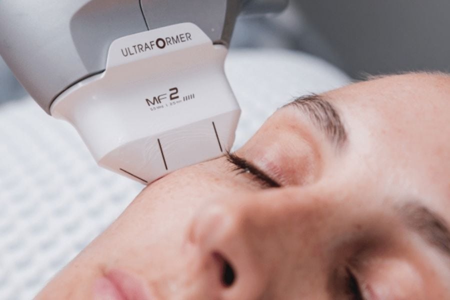 Trẻ hóa vùng mắt tại Thẩm mỹ viện Ngọc Dung 