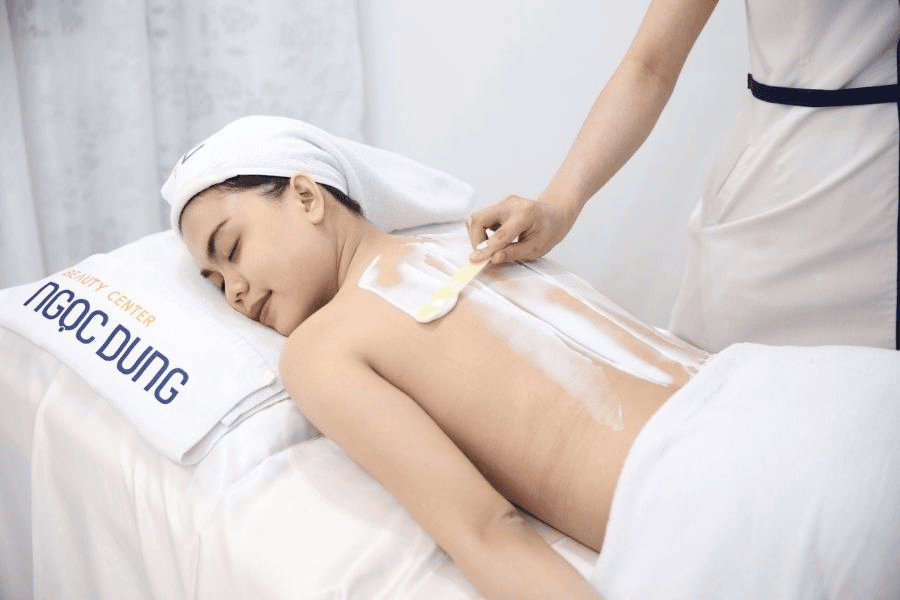 Điều trị viêm nang lông lưng bằng công nghệ cao tại TMV Ngọc Dung