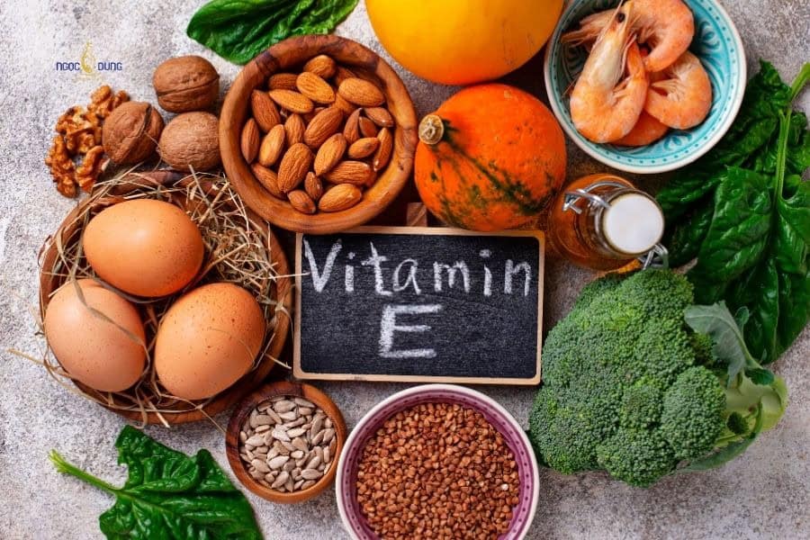 Có thể bổ sung thêm vitamin E để củng cố hàng rào bảo vệ da sau khi peel