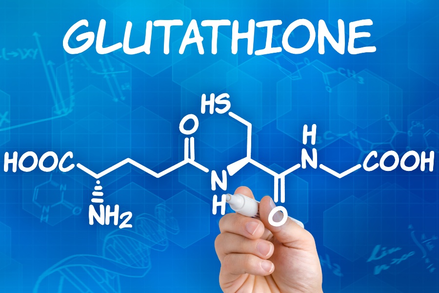 Phụ nữ 40 nên uống gì để đẹp da? Glutathione có tác dụng chống lão hóa da, cải thiện sức khỏe làn da và làm chậm quá trình lão hóa tự nhiên ở tuổi 40. 