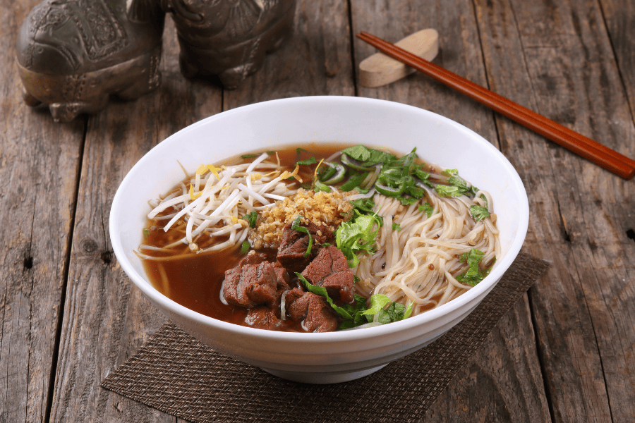 Sau khi peel da nên kiêng bún bò Huế ít nhất trong 10 ngày đầu