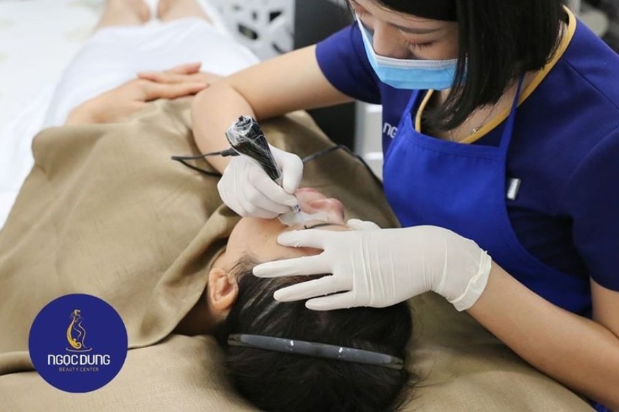Các chuyên viên tay nghề cao tại Thẩm mỹ viện Ngọc Dung sẽ khiến bạn an tâm