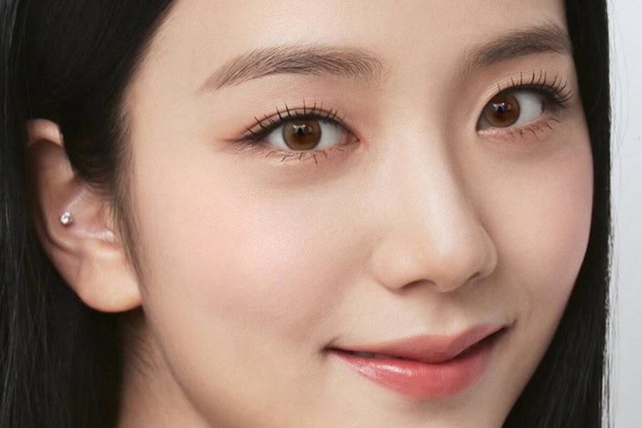 Phun mí eyeliner là gì? Giá bao nhiêu? Có đau không? 10 Kiểu eyeliner mắt cười này giúp đôi mắt trông hiền, thân thiện và có sức sống hơn