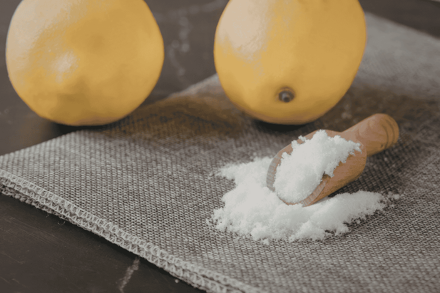 Muối giúp sát khuẩn và tẩy tế bào chết