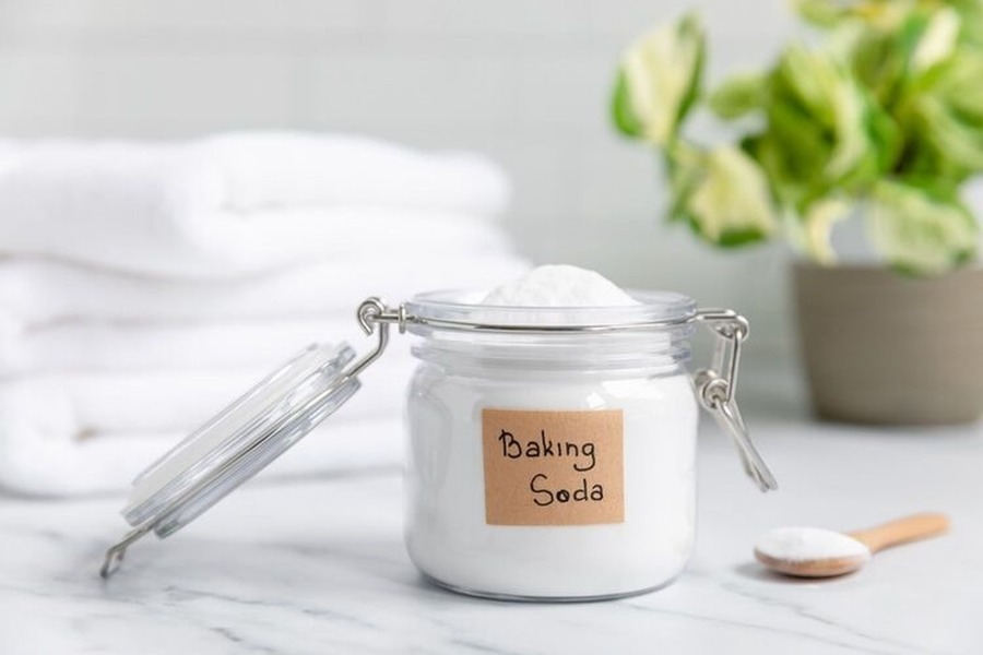 Baking soda cũng là một nguyên liệu trị thâm đầu gối dễ tìm